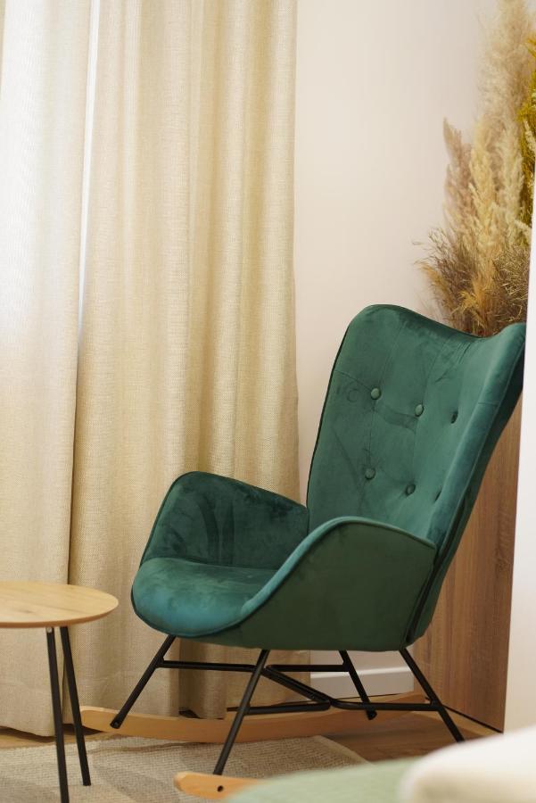Feel Home Apartment Тирана Екстер'єр фото