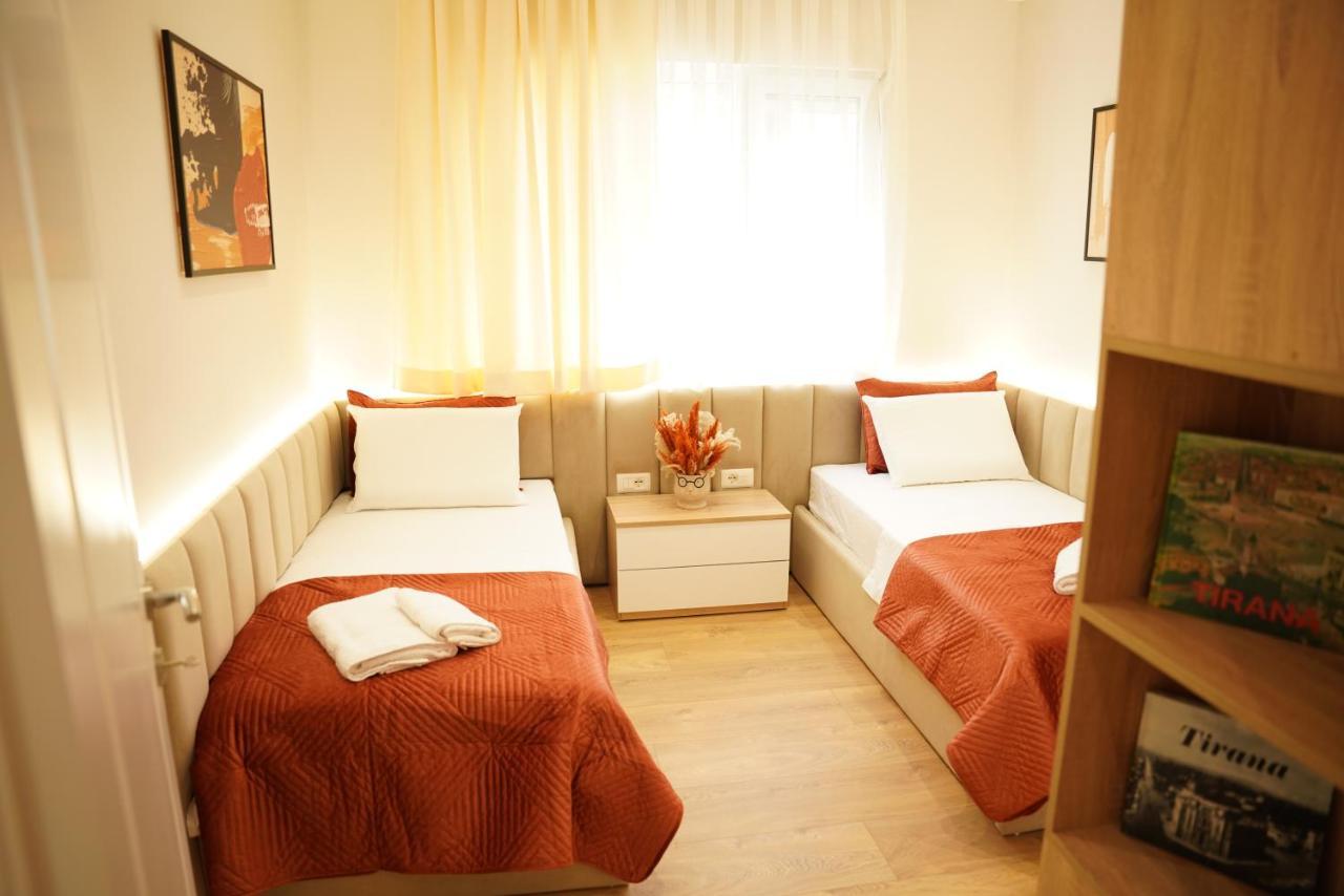 Feel Home Apartment Тирана Екстер'єр фото